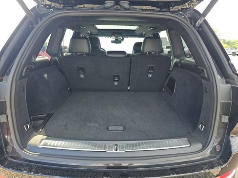 Used 2023 Jeep Grand Cherokee Overland w/ Luxury Tech Group IV image 11