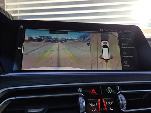 Used 2021 BMW X7 xDrive40i w/ Premium Package image 27