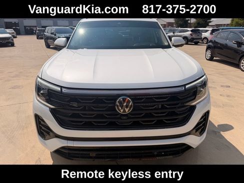 Used 2024 Volkswagen Atlas SEL Premium R-Line AWD/4WD image 7