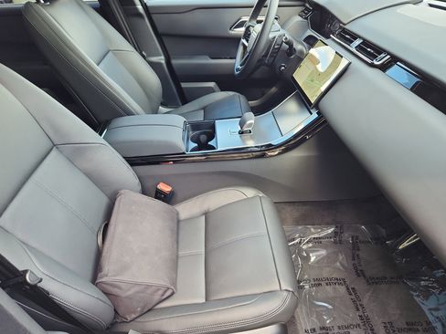 Used 2026 Land Rover Range Rover Velar S image 3
