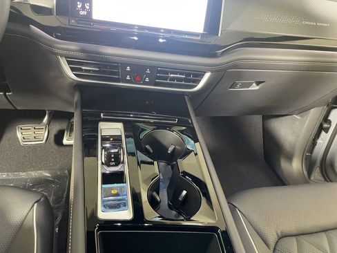 New 2026 Volkswagen Atlas Cross Sport SEL Premium R-Line image 17