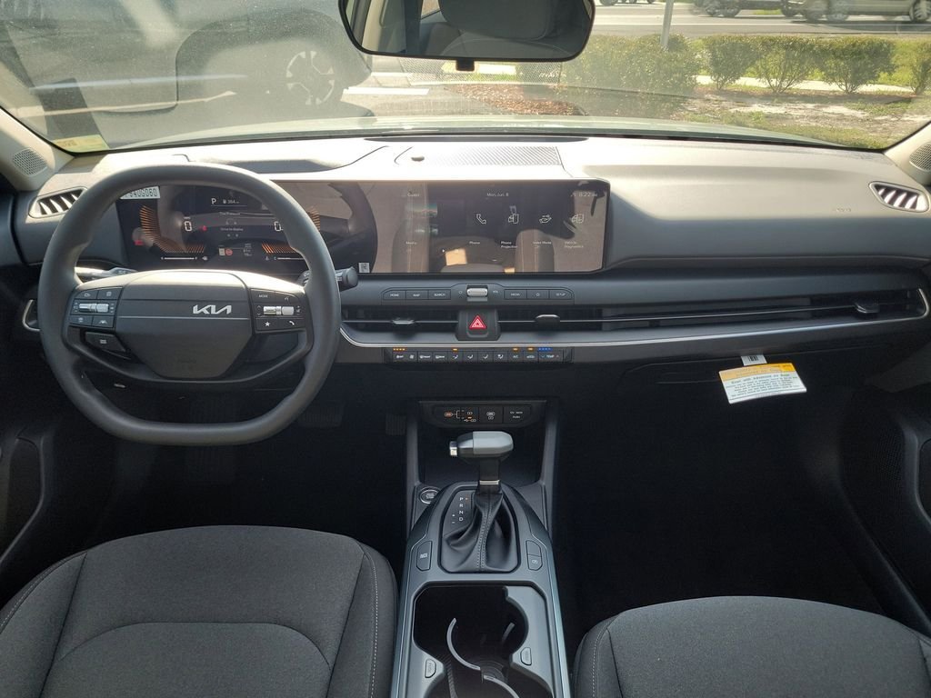New 2026 Kia K4 FWD image 16