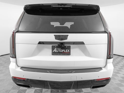 Used 2026 Cadillac Escalade Platinum Sport w/ LPO, Floor Liner Package image 7