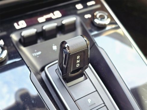 Used 2022 Porsche 911 Turbo S image 27