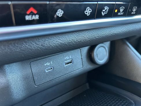 Used 2023 Nissan Rogue SL w/ SL Premium Package image 26