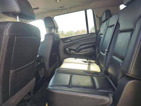 Used 2018 Chevrolet Suburban LT AWD/4WD image 10