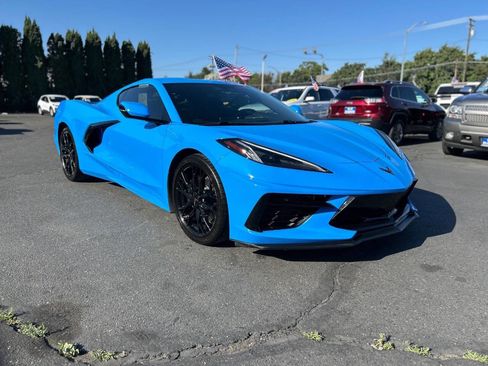 Used 2023 Chevrolet Corvette Stingray Coupe w/ 1LT RWD image 1