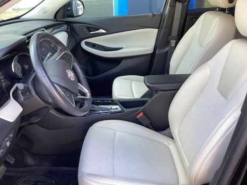 Used 2022 Buick Encore GX Preferred w/ Sport Touring Package FWD image 23