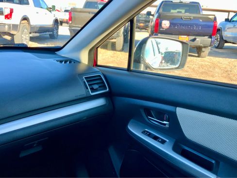 Used 2016 Subaru Crosstrek 2.0i Premium w/ Moonroof Package image 32