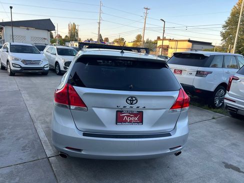 Used 2011 Toyota Venza AWD w/ Comfort Pkg image 6