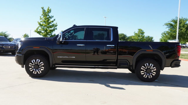 Used 2025 GMC Sierra 2500 Denali Ultimate AWD/4WD image 6