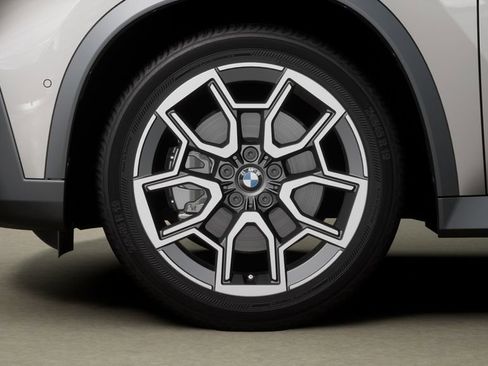 New 2026 BMW X1 xDrive28i w/ Convenience Package image 7