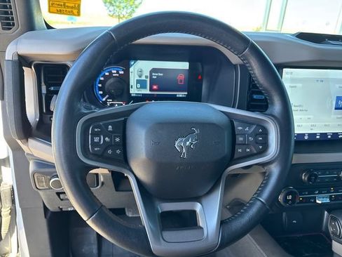 Used 2023 Ford Bronco Wildtrak AWD/4WD image 14
