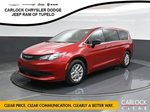 New 2026 Chrysler Voyager LX image 6