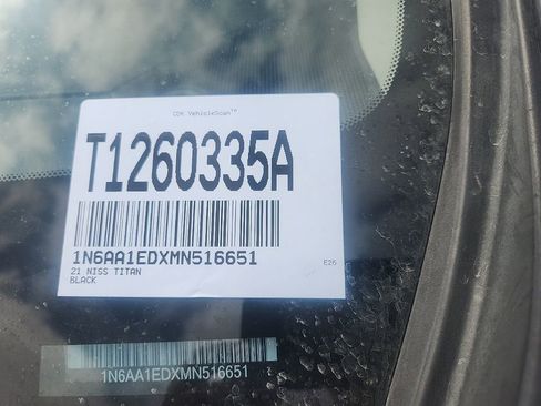 Used 2021 Nissan Titan SV w/ SV Convenience Package AWD/4WD image 4