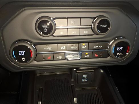 New 2025 Ford Bronco Big Bend image 14