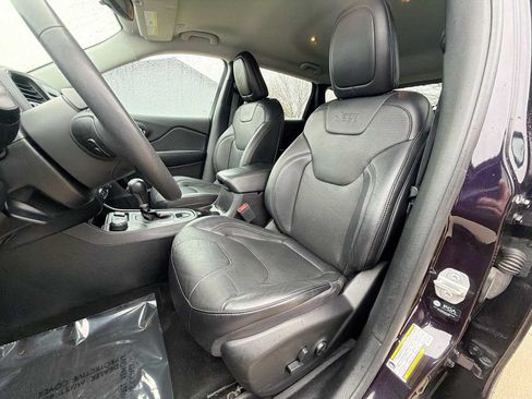 Used 2021 Jeep Cherokee Latitude Lux AWD/4WD image 13