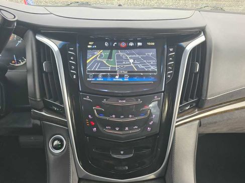 Used 2019 Cadillac Escalade ESV Platinum image 12