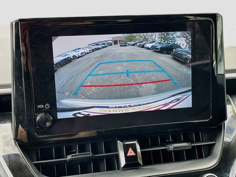 Used 2024 Toyota Corolla LE FWD image 14