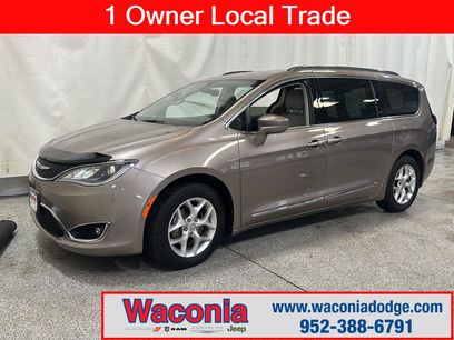 Used 2018 Chrysler Pacifica Touring-L Plus w/ Tire & Wheel Group