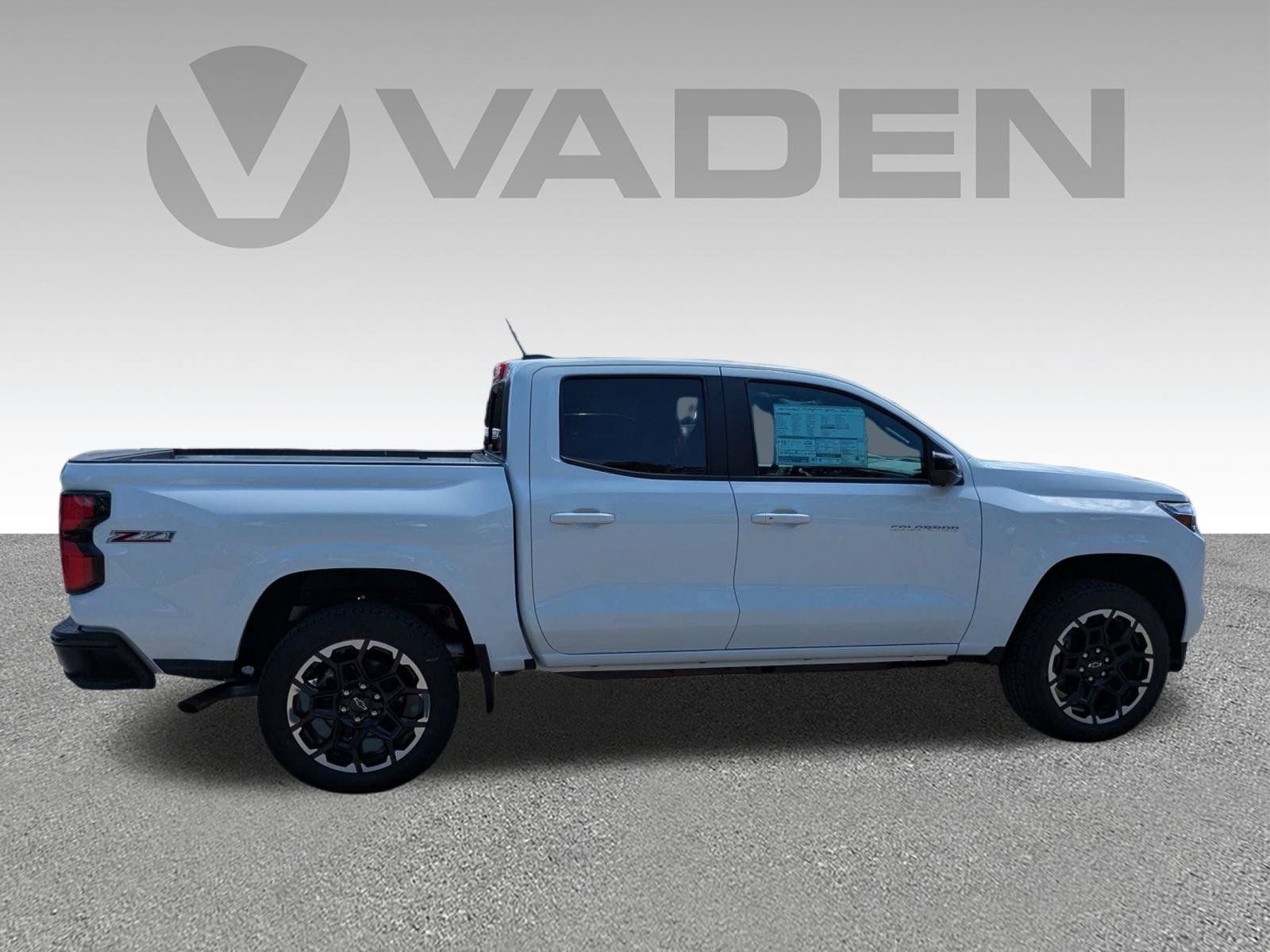 New 2026 Chevrolet Colorado Z71 w/ Technology Package AWD/4WD image 23