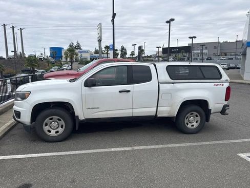 Used 2018 Chevrolet Colorado W/T AWD/4WD image 3