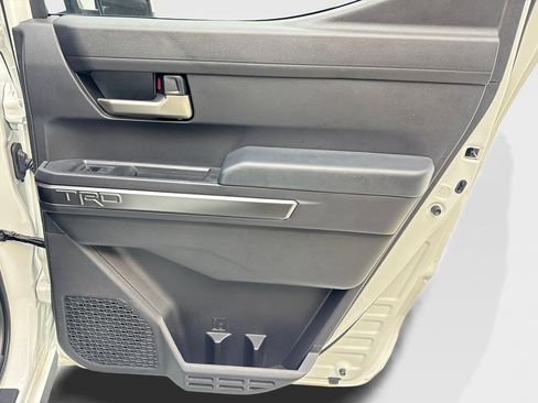 Used 2024 Toyota Tacoma TRD Off-Road AWD/4WD image 43