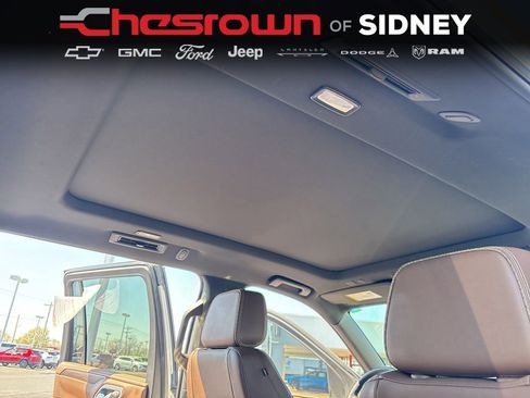 Used 2023 Chevrolet Suburban High Country AWD/4WD image 33