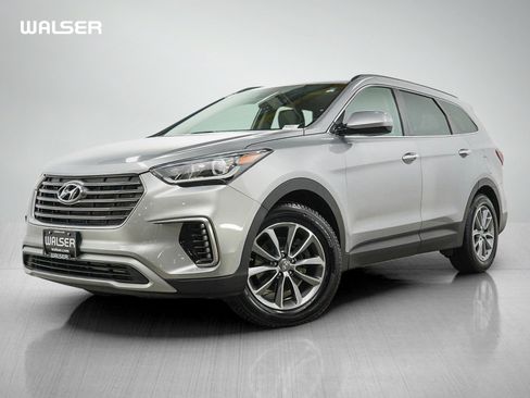 Used 2017 Hyundai Santa Fe SE w/ Cargo Package AWD/4WD image 1