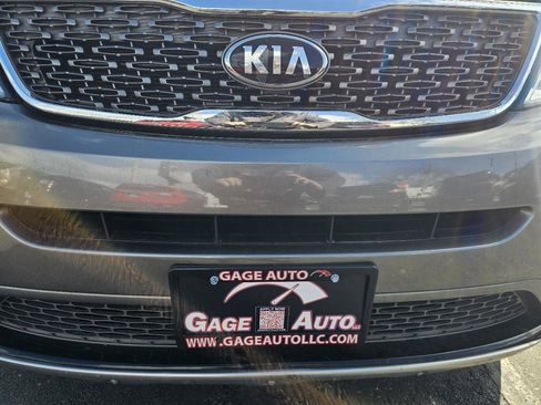 Used 2015 Kia Sorento SX image 16