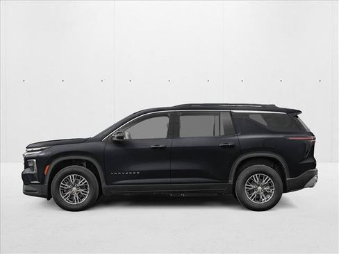 New 2027 Chevrolet Traverse LT FWD image 3