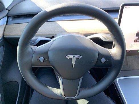 Used 2022 Tesla Model 3 Long Range image 18