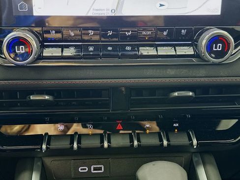 New 2025 Chevrolet Colorado Z71 w/ Z71 Convenience Package 2 image 17