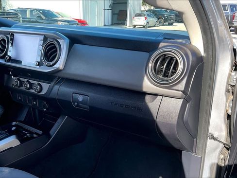 Used 2021 Toyota Tacoma SR5 image 16