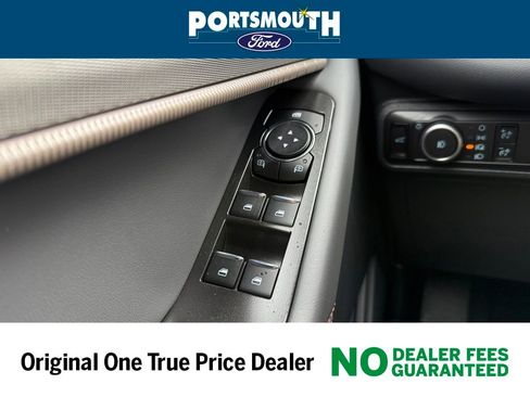 New 2026 Ford Explorer Active w/ Active Comfort Package image 27