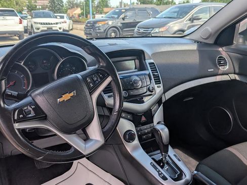 Used 2012 Chevrolet Cruze LT FWD image 11