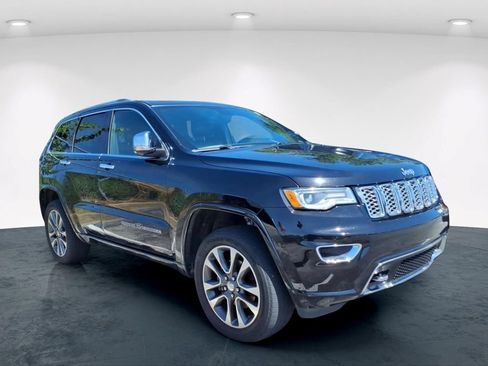 Used 2018 Jeep Grand Cherokee Overland w/ Interior Metal Package AWD/4WD image 11