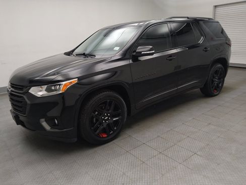 Used 2019 Chevrolet Traverse Premier w/ Redline Edition image 2