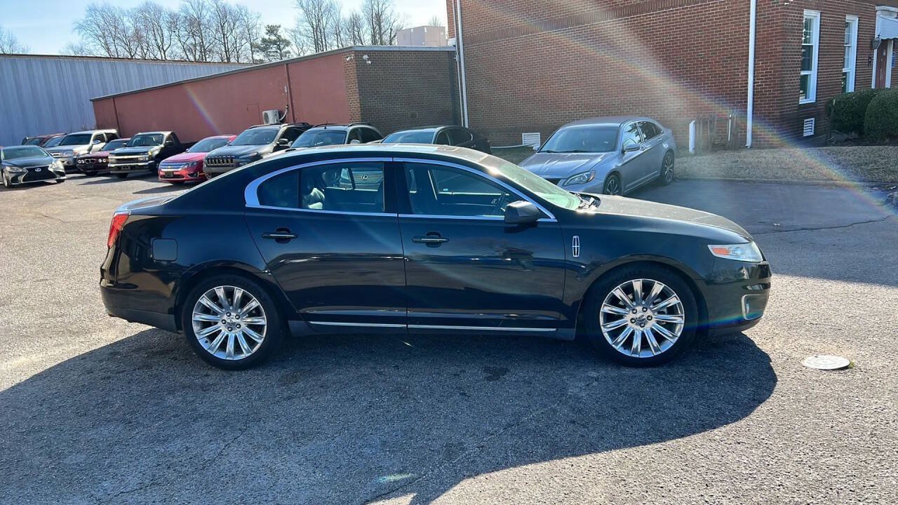 Used 2010 Lincoln MKS AWD image 4