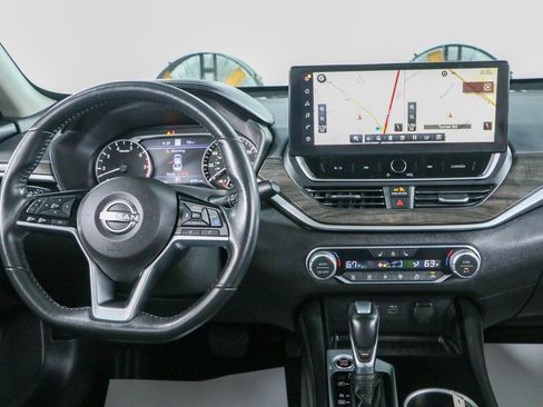 Used 2023 Nissan Altima 2.5 SL FWD image 17