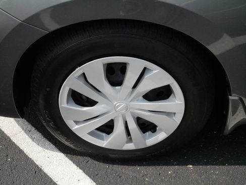Used 2024 Nissan Versa S w/ Trunk Package FWD image 15