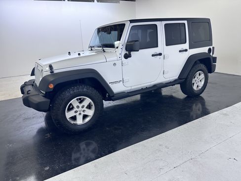 Used 2014 Jeep Wrangler Unlimited Sport w/ Quick Order Package 24S AWD/4WD image 6