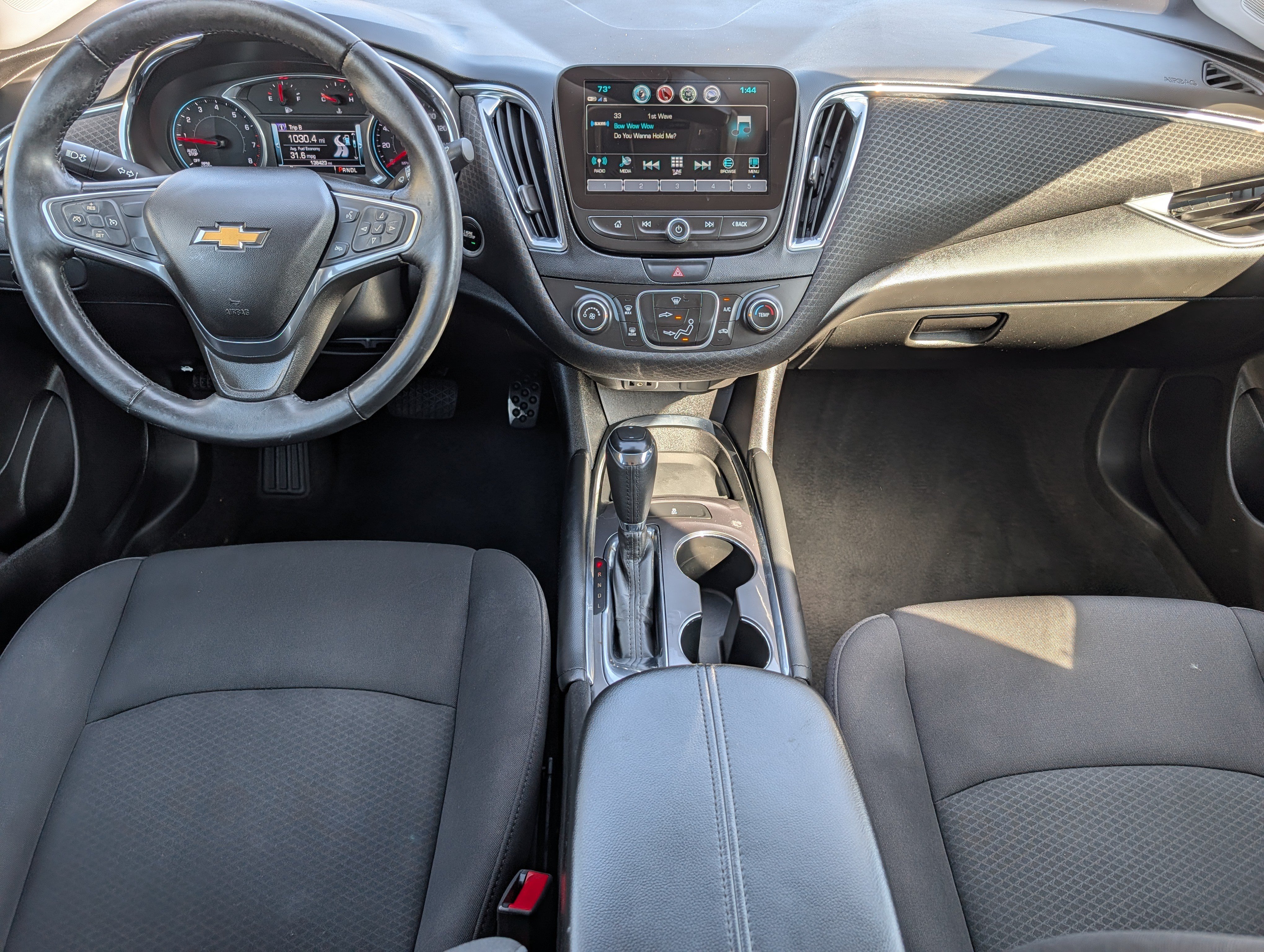 Used 2017 Chevrolet Malibu LT FWD image 10