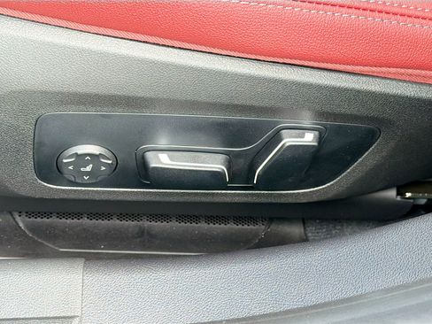 New 2026 BMW 330i Sedan w/ M Sport Package RWD image 24
