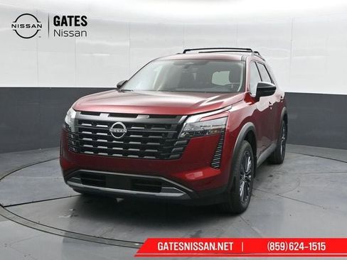 New 2026 Nissan Pathfinder SL image 6