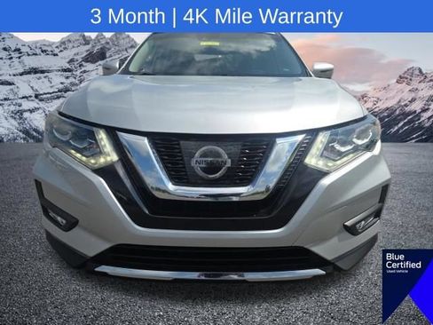 Used 2017 Nissan Rogue SL w/ SL Premium Package FWD image 3
