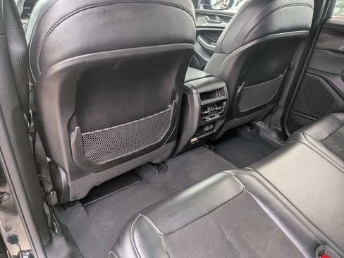 Used 2023 Jeep Grand Cherokee Altitude AWD/4WD image 16