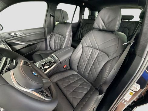 New 2026 BMW X5 xDrive40i w/ M Sport Package AWD/4WD image 22