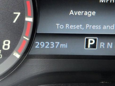 Used 2024 Nissan Titan PRO-4X w/ Pro-4x Convenience Package image 14