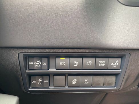 New 2025 Toyota Tundra Platinum AWD/4WD image 23